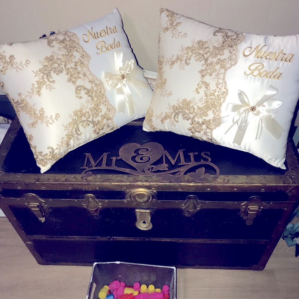 Nuestra Boda Wedding pillow Bundle